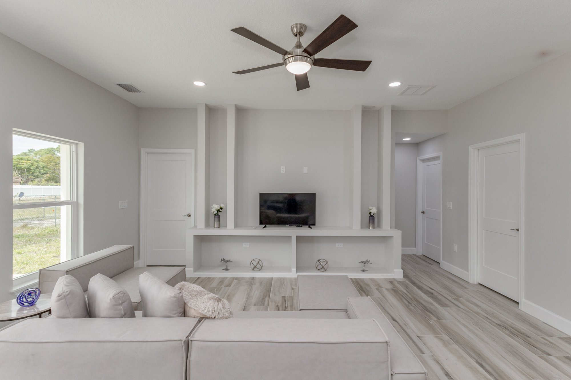 1380 Elmira - Interior 26