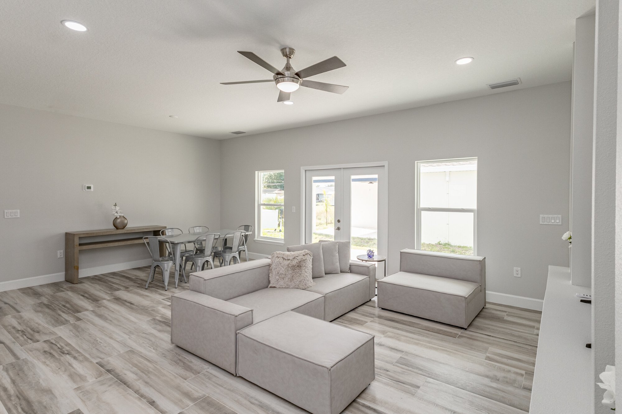 1380 Elmira - Interior 27