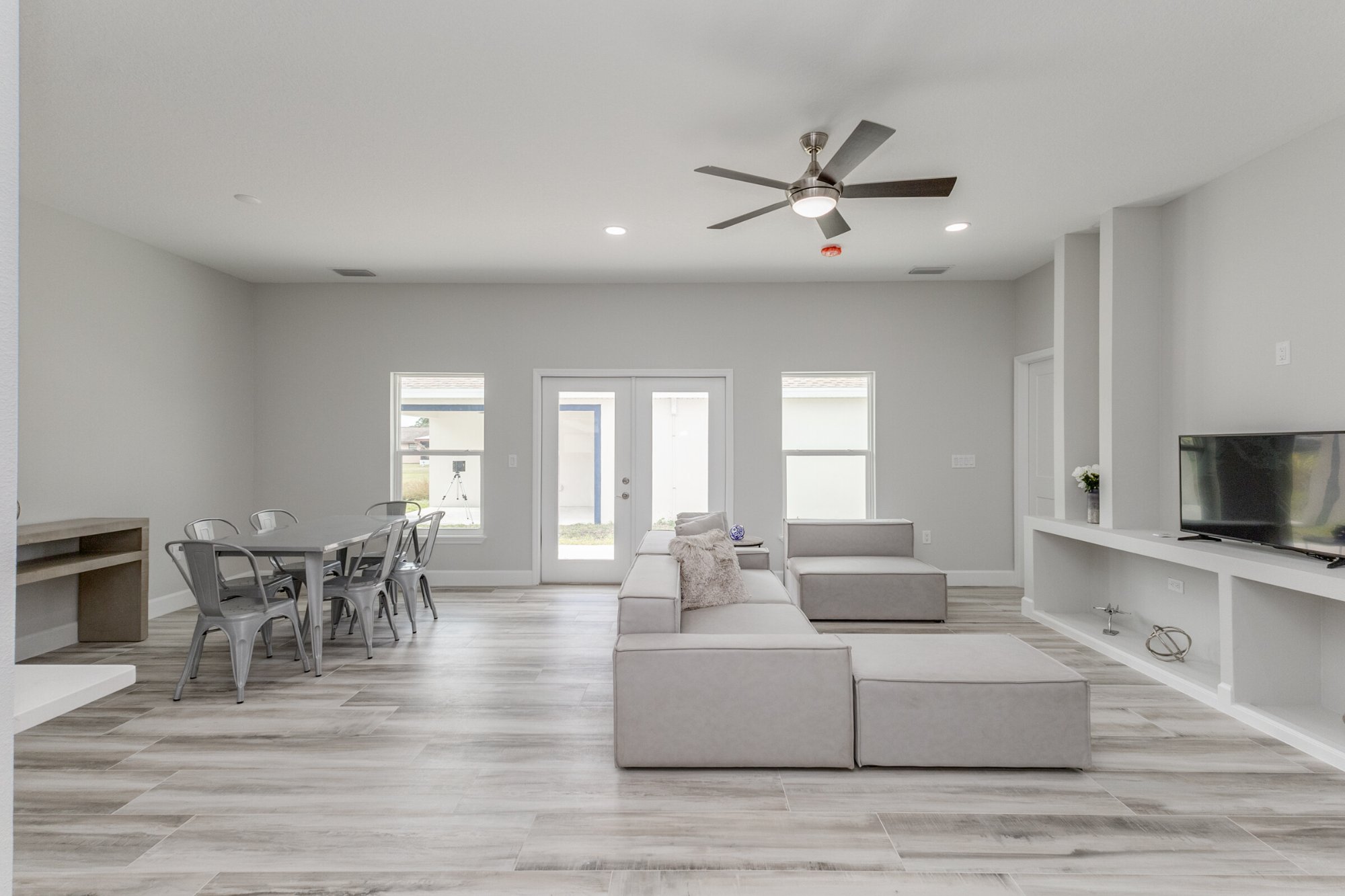 1380 Elmira - Interior 36