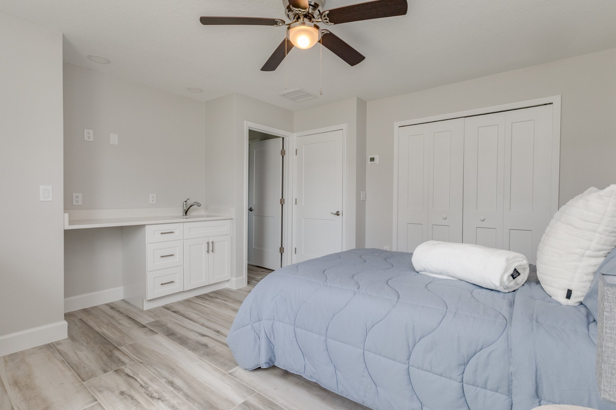 1380 Elmira - Interior 40
