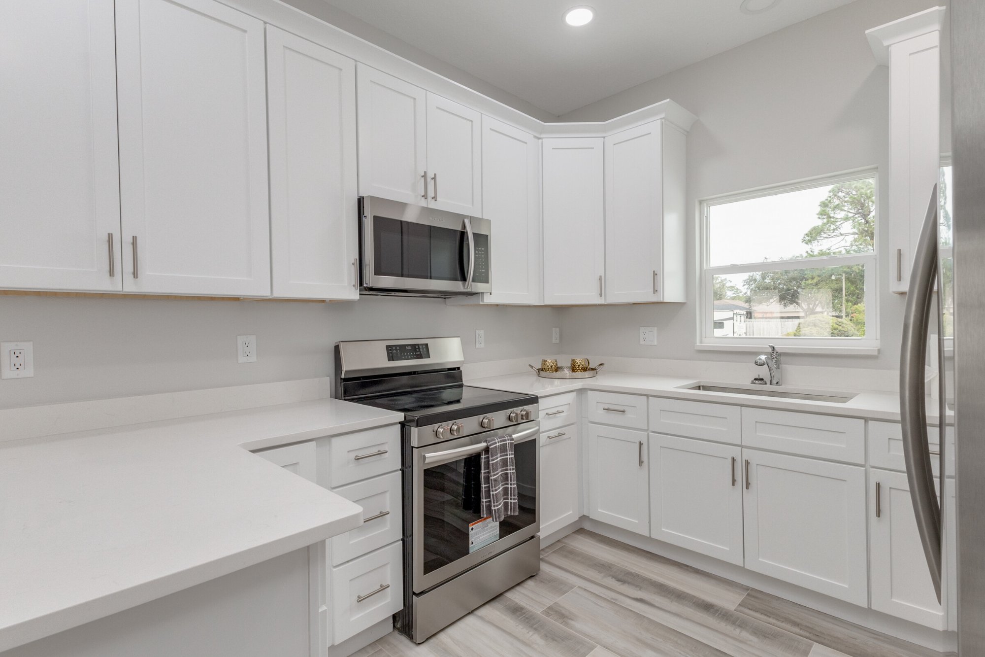 1380 Elmira - Interior 31