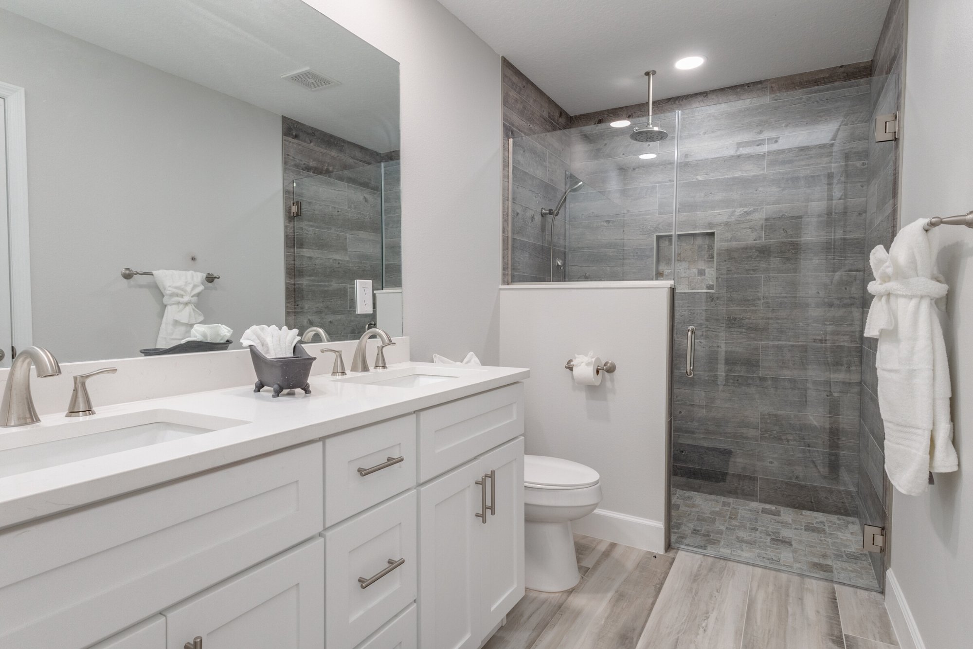 1380 Elmira - Interior 48