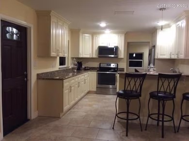 03_Canterbury_homes_p3.jpg